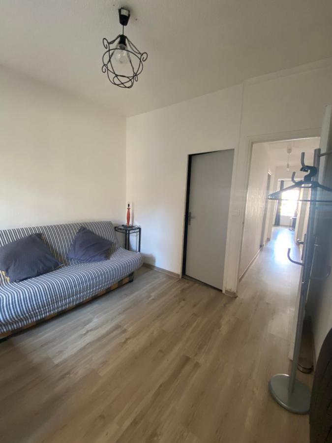 Coeur De Ville Au 1Er 66M2, Vu Sur La Place Gap Exteriör bild